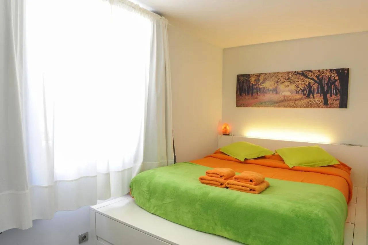 Beautiful, Bright, Spacious And Centric Loft Barcelona 0*,  Espanha